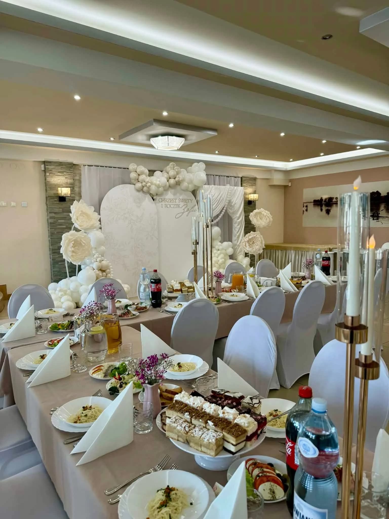 Kameralna sala na chrzciny w Restauracji Szkiełka