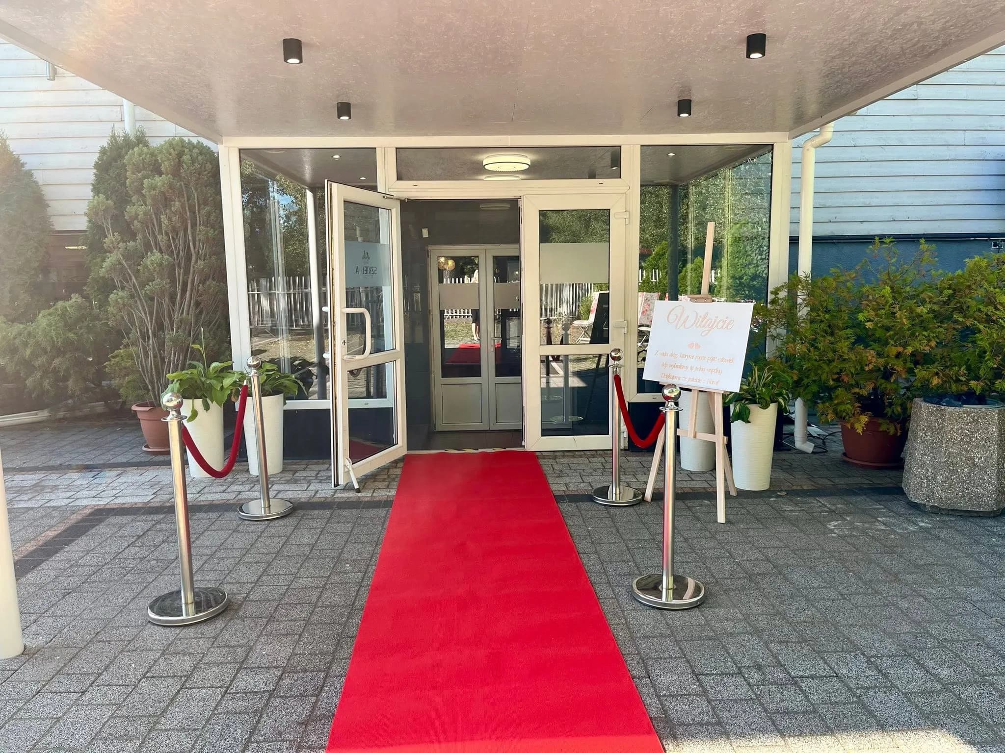 Sala i przestrzeń Restauracji Szkiełka