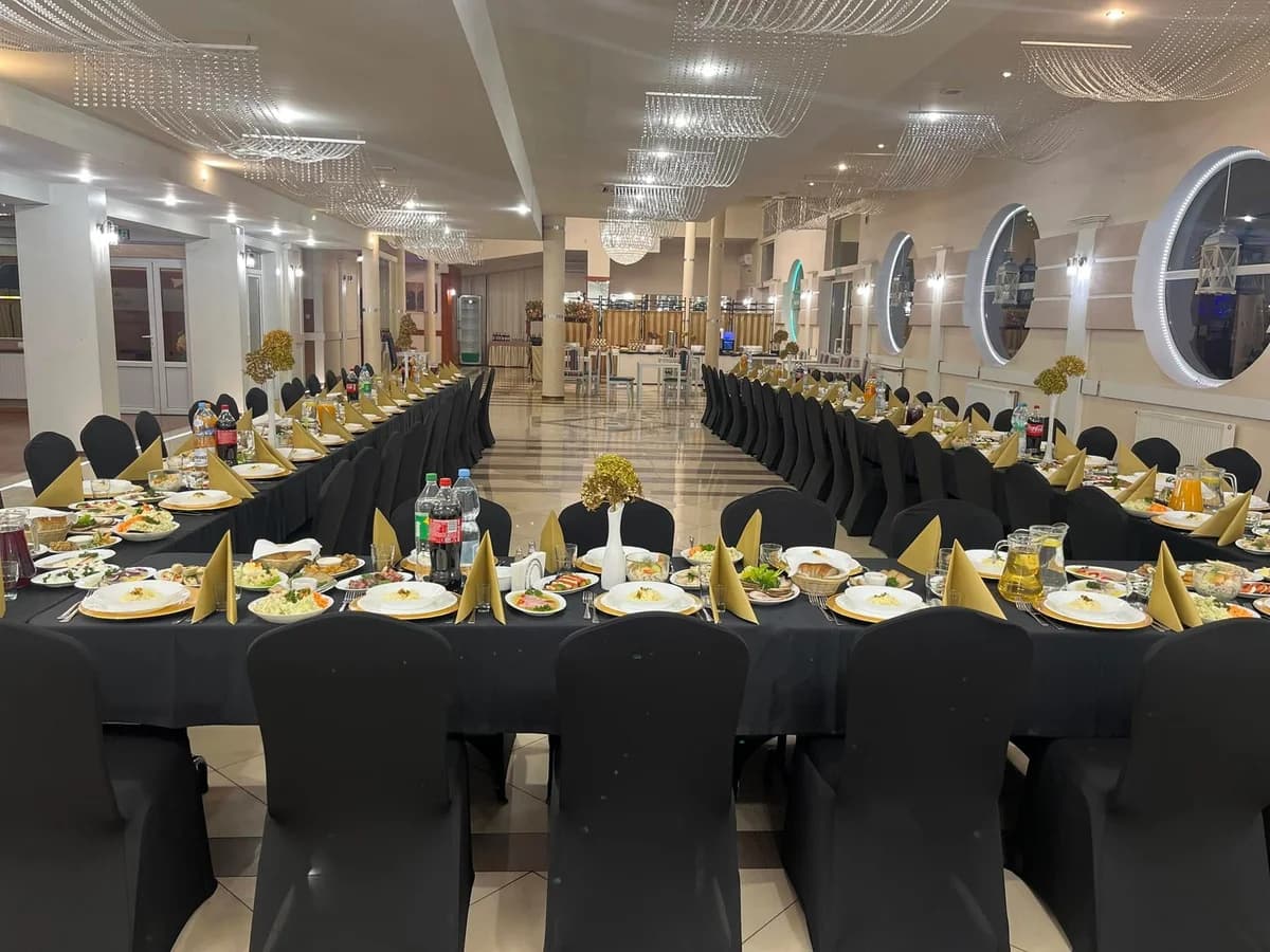 Sala na górze na studniówkę i bal, Restauracja Szkiełka